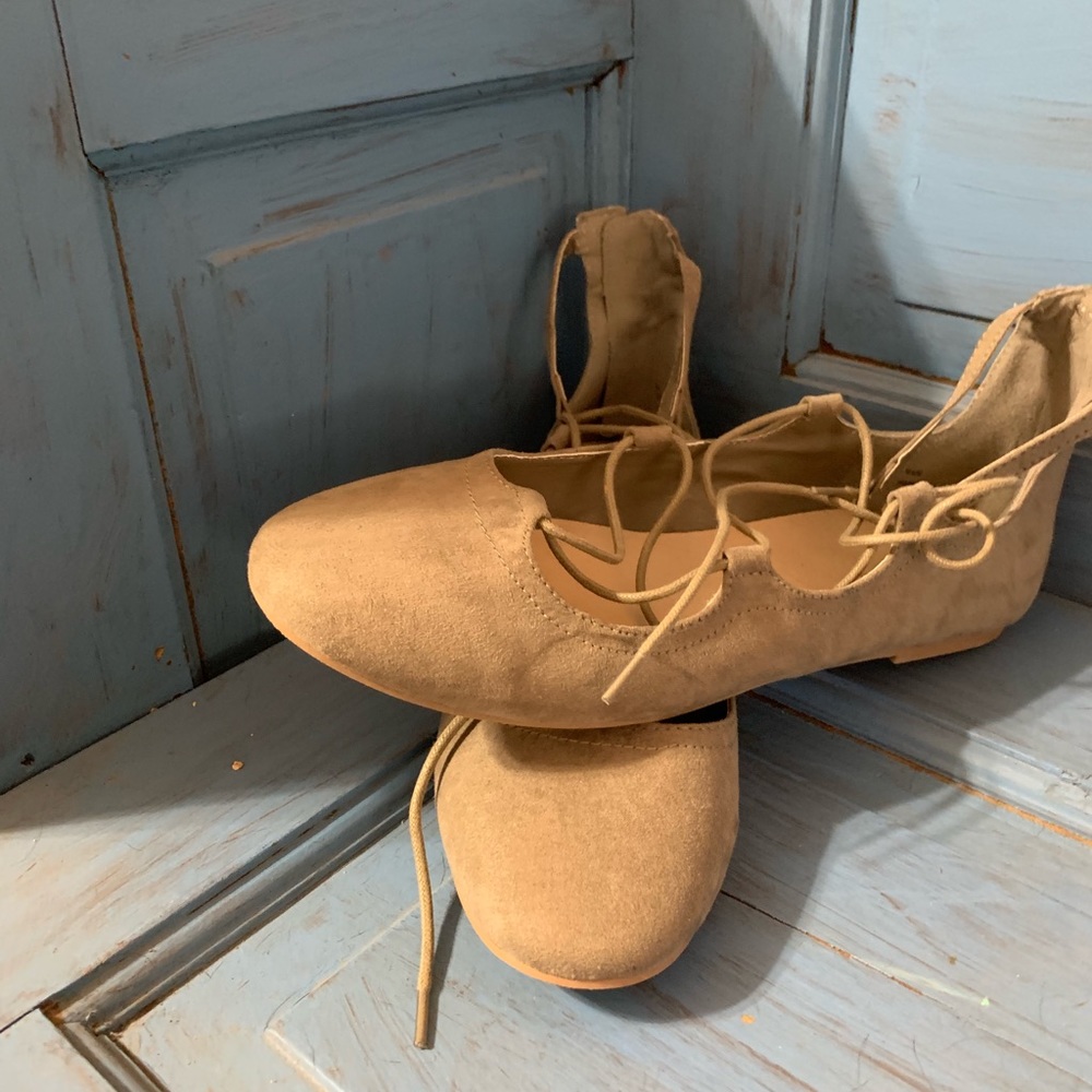 Maurice’s shoes